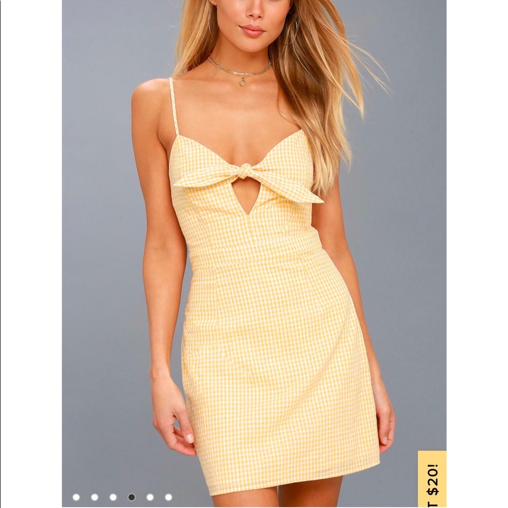 Lulus front tie gingham dress